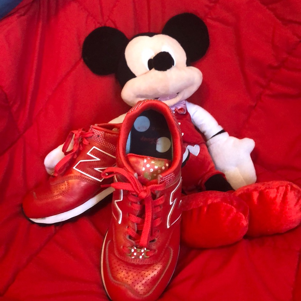 New Balance Minnie Mouse Sneakers